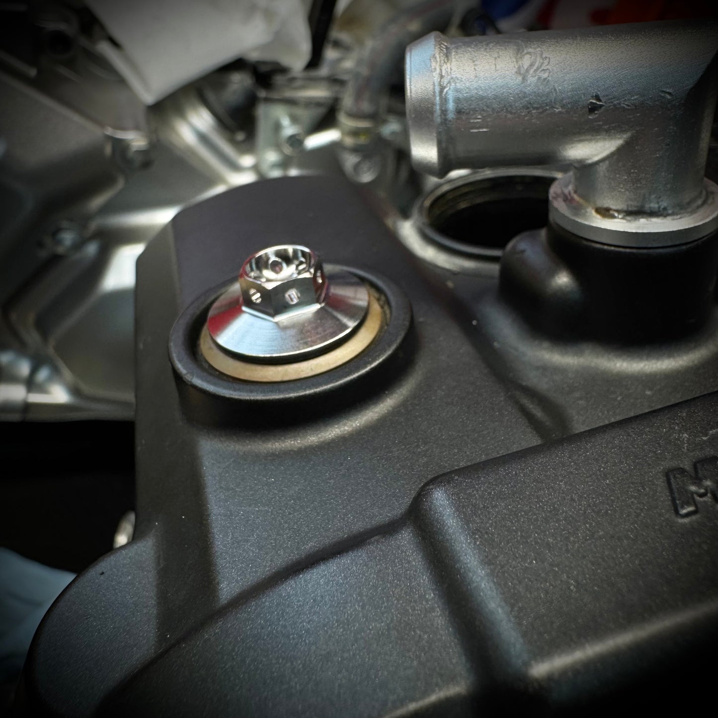 Yamaha YFZ450R Titanium Valve Cover Bolt Kit