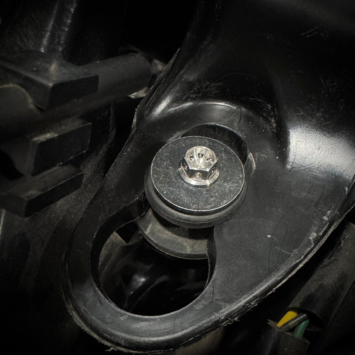 Yamaha YFZ450R Titanium Gas Tank Mounting Bolt Kit