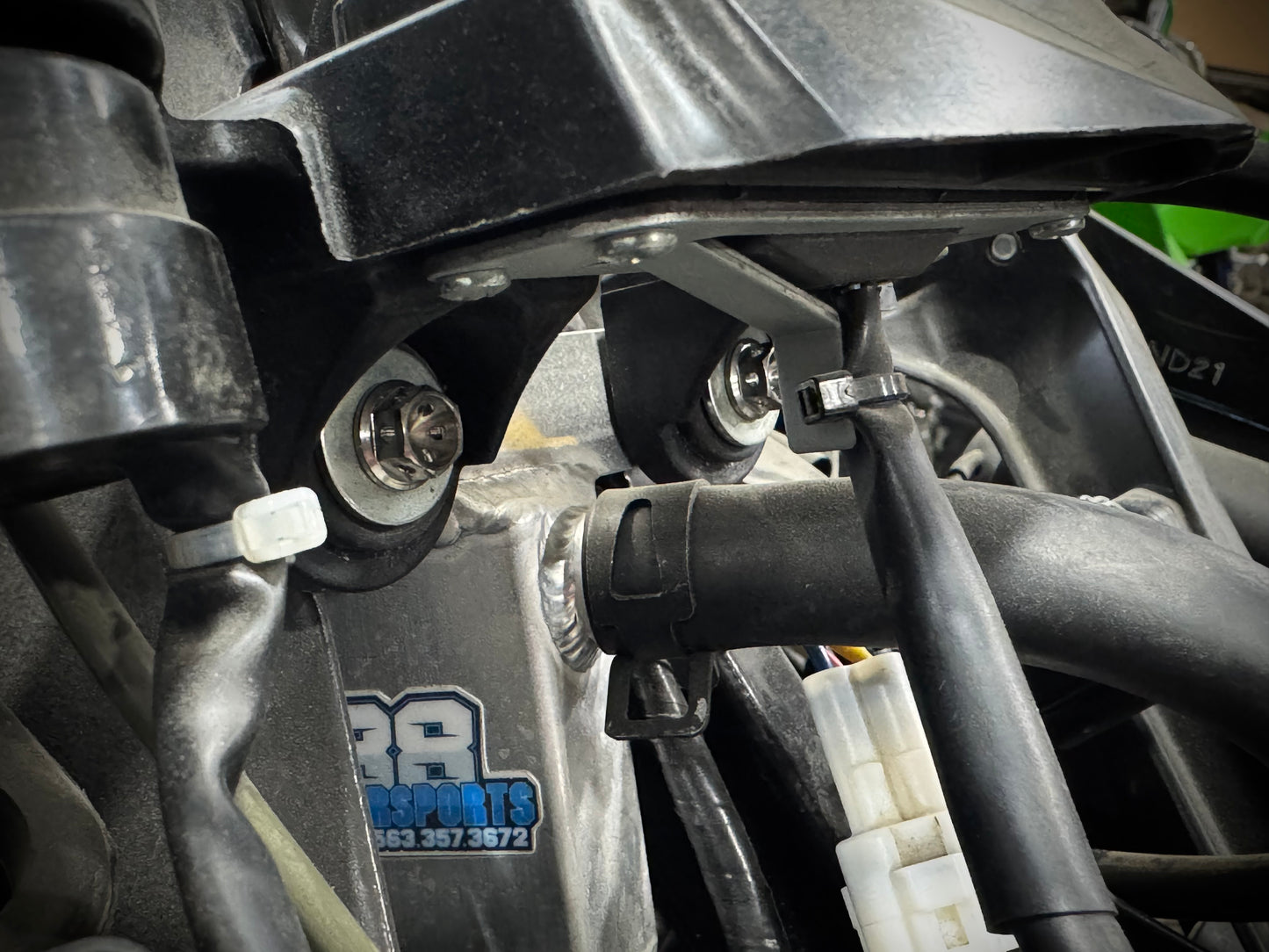 Yamaha YFZ450R Titanium Dash Mounting Bolt Kit