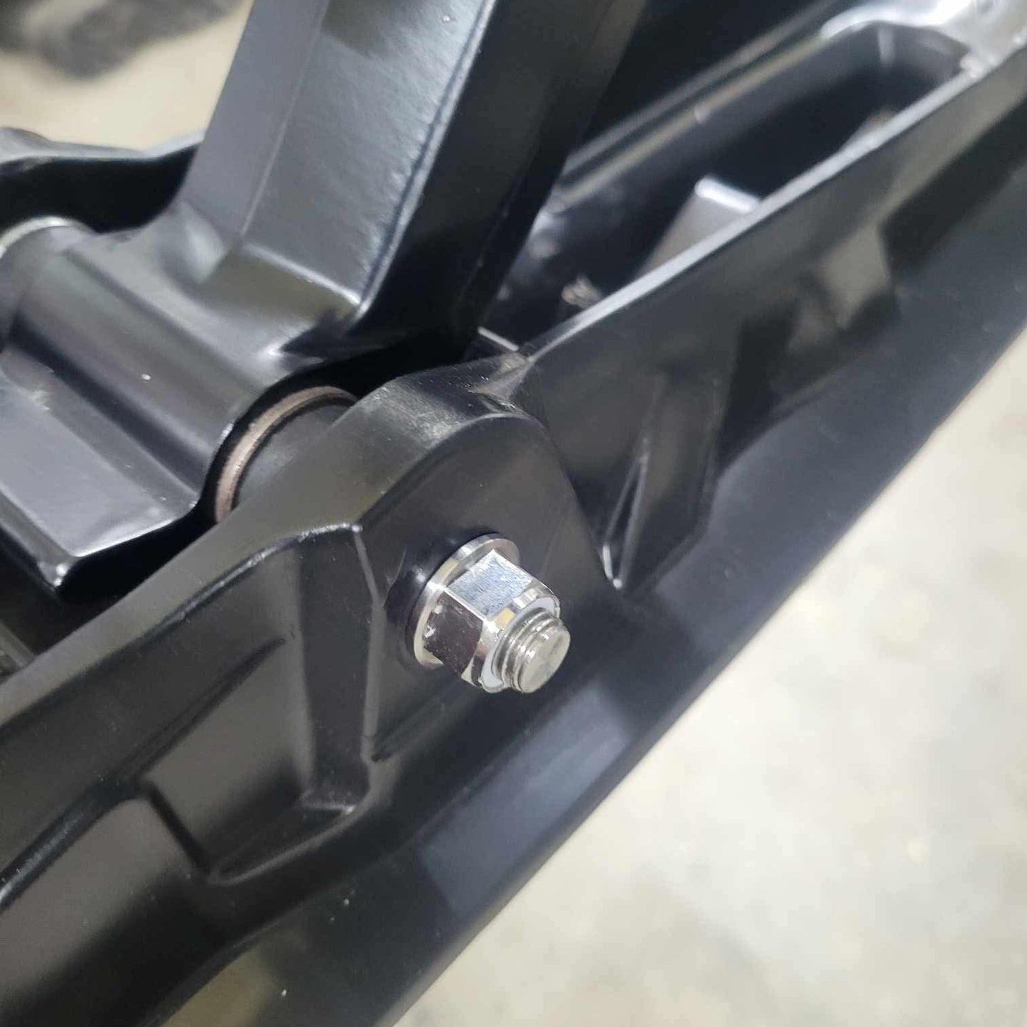 SKI DOO XS/XM/G4 | TITANIUM FRONT SKI BOLT KIT