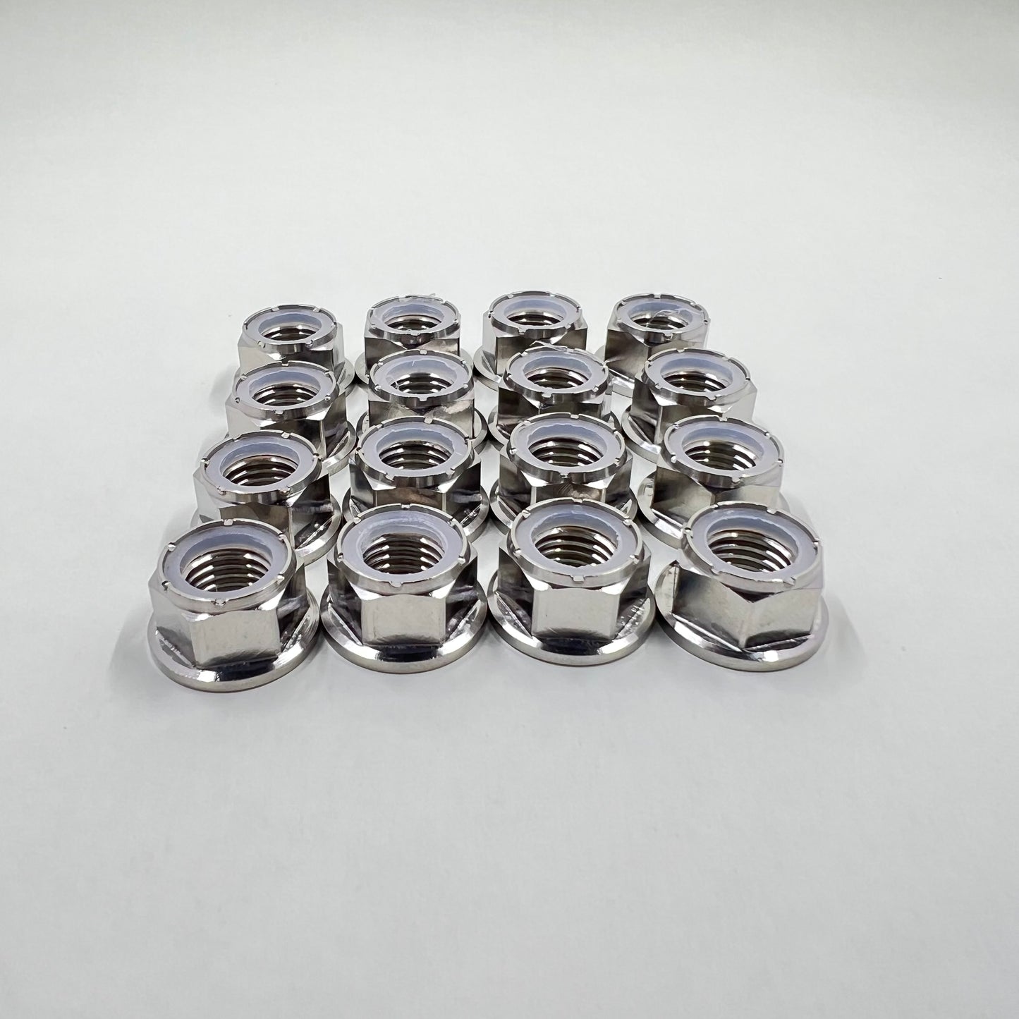 TITANIUM M10X1.25 LUGNUT KIT